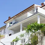 Apartment Leonardo Mit Blick Auf Wasser By Interhome Rabac